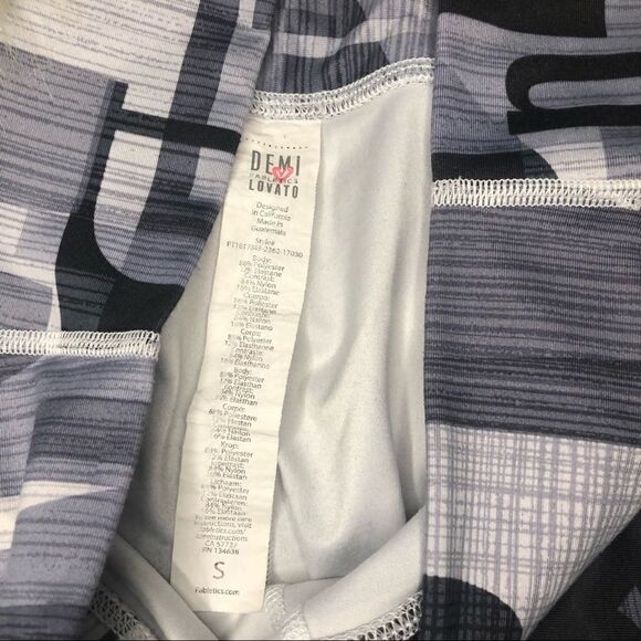 Fabletics Demi print high waisted leggings sz smal - Picture 6 of 9